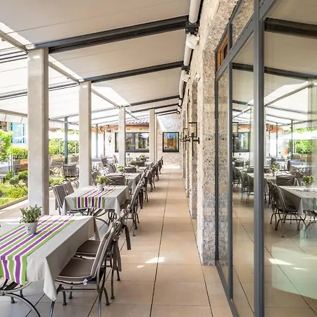 Cocoon - Alpine Boutique מלון 5*