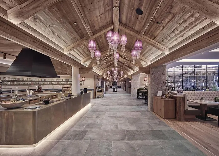 Cocoon - Alpine Boutique Отель