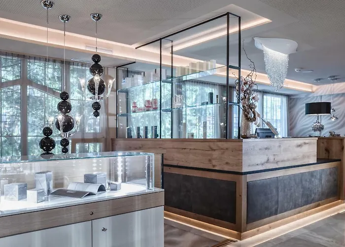 Отель Cocoon - Alpine Boutique Маурах