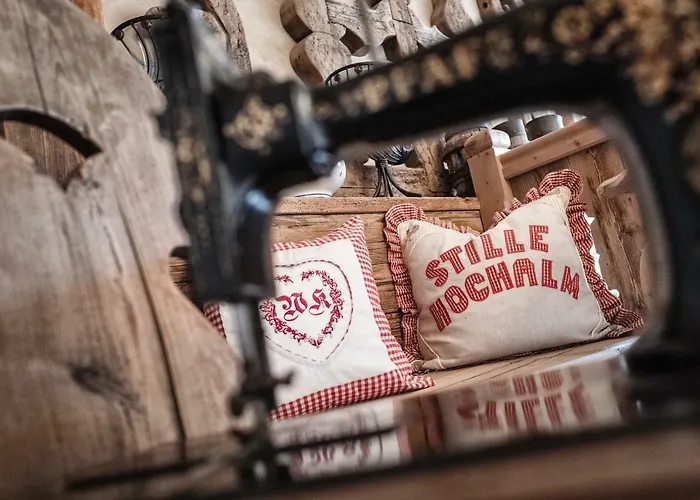 Cocoon - Alpine Boutique 5* Маурах