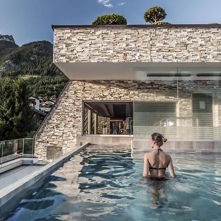 Cocoon - Alpine Boutique 5*