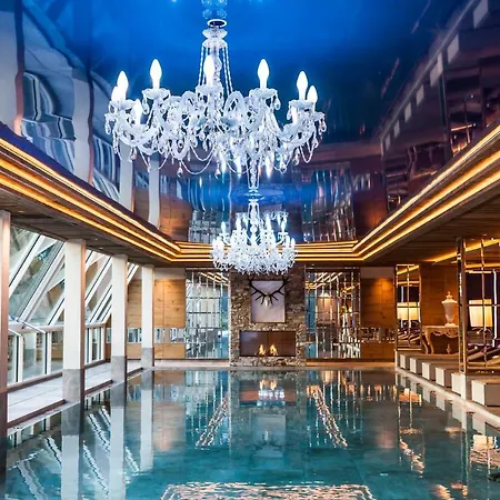 Cocoon - Alpine Boutique מאוראך