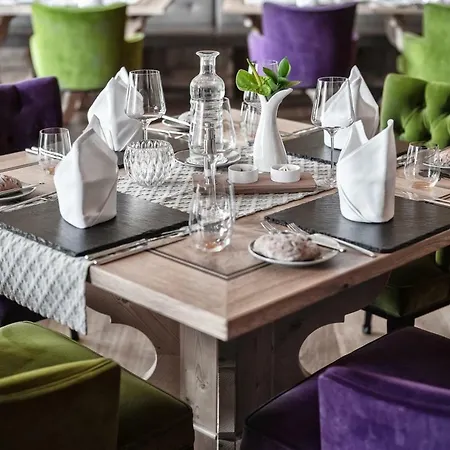 Cocoon - Alpine Boutique